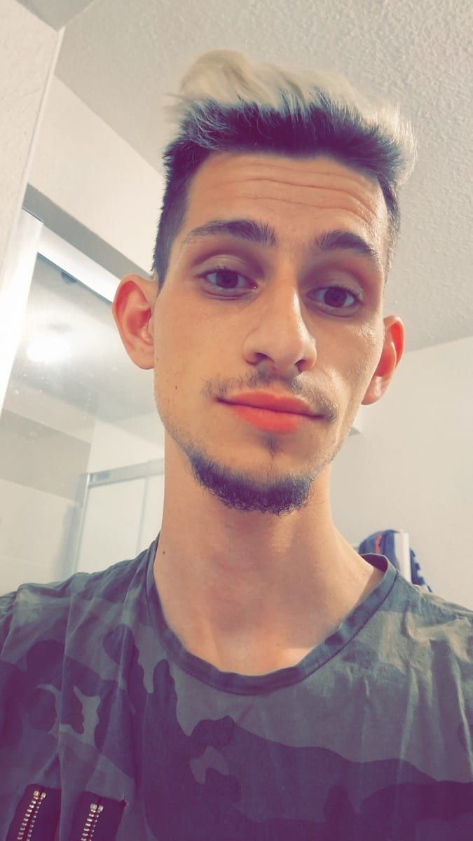 Profil de Adonis